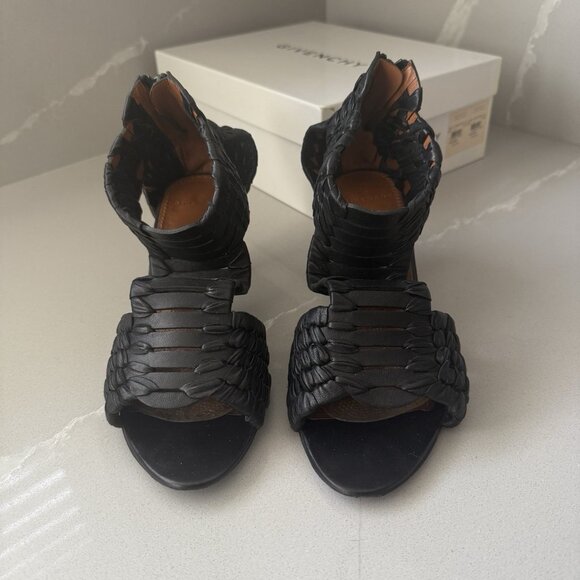 Givenchy Size 39 G Woven Nappa Black Leather Sandals Heels  Zip Open Toe + Box - Picture 4 of 15
